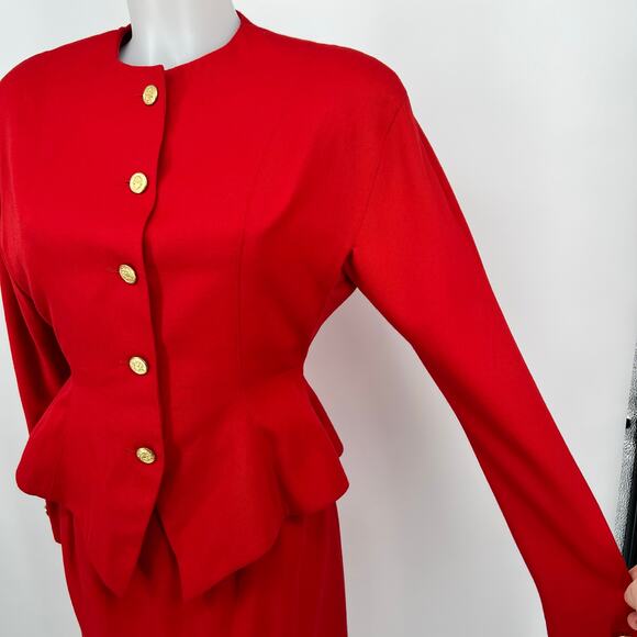 Vintage Harrison Kent Skirt Suit Womens 2 Red Gold-tone Crested Button 2 pc READ - Picture 6 of 14